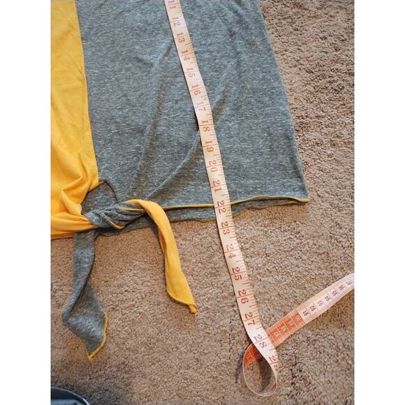 Women's Split Color Southeastern Louisiana University Tie Bottom T-Shirt - Picture 8 of 8